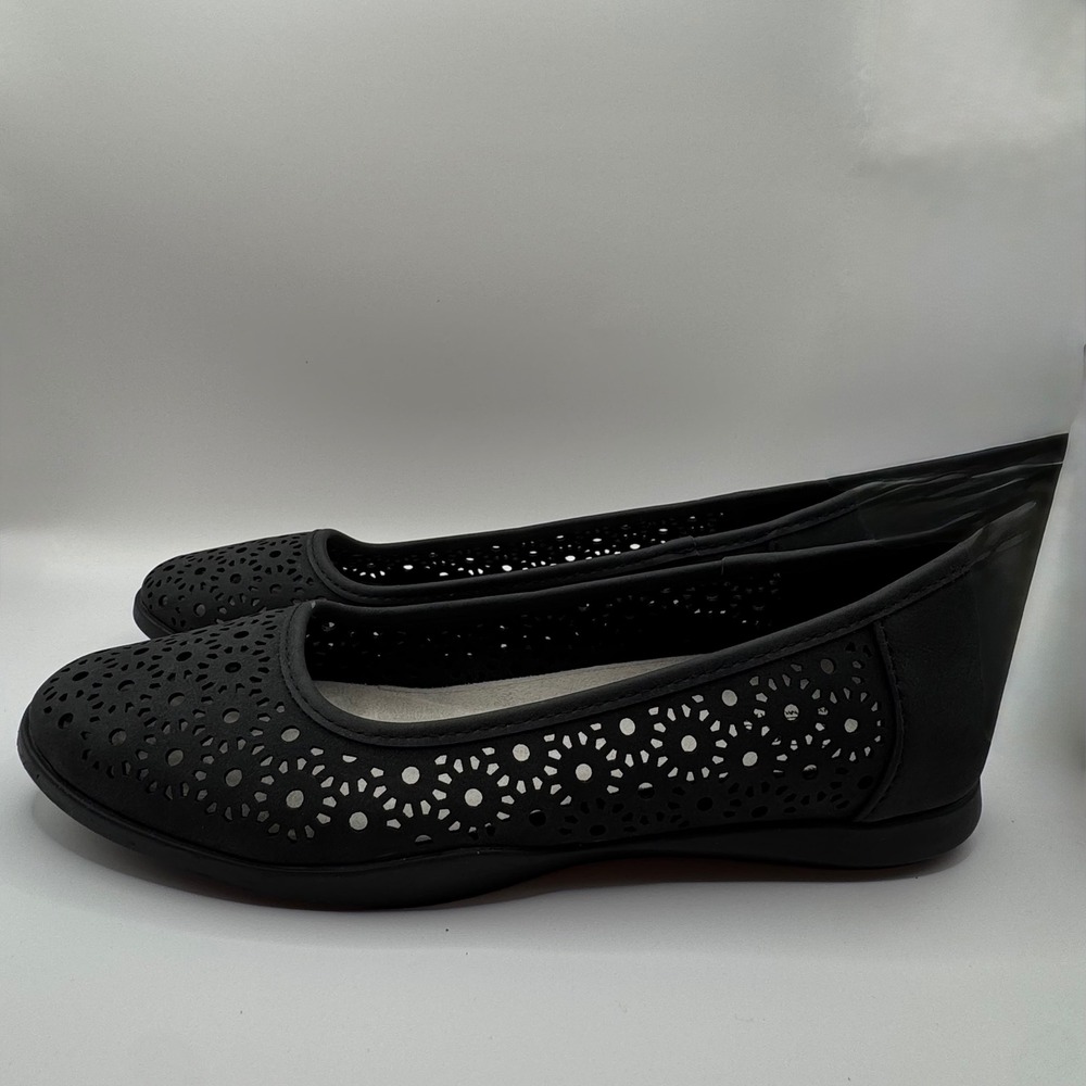 Cliffs by White Mountain Polly Black Laser Cut Floral Ballet Flats Womens‎ 8M
